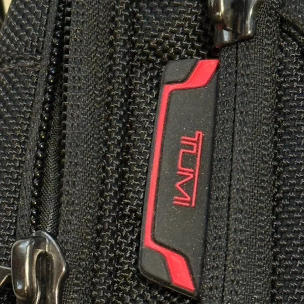 Tumi T-Tech laptop bag/briefcase.